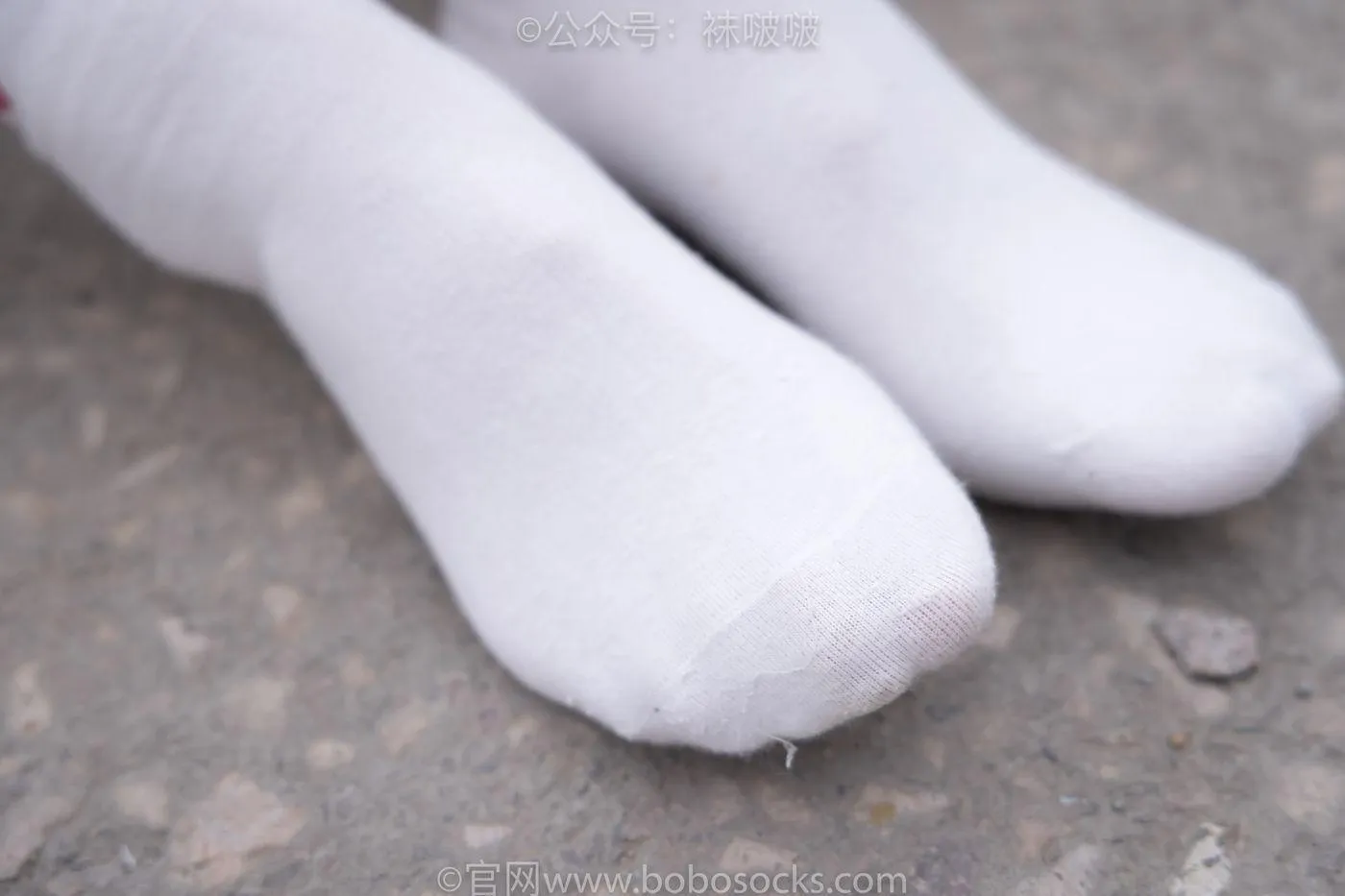[BoBoSocks袜啵啵]NO.016 熊熊-斯凯奇运动鞋、棉袜（踩脏）、裸足 [147P]插图